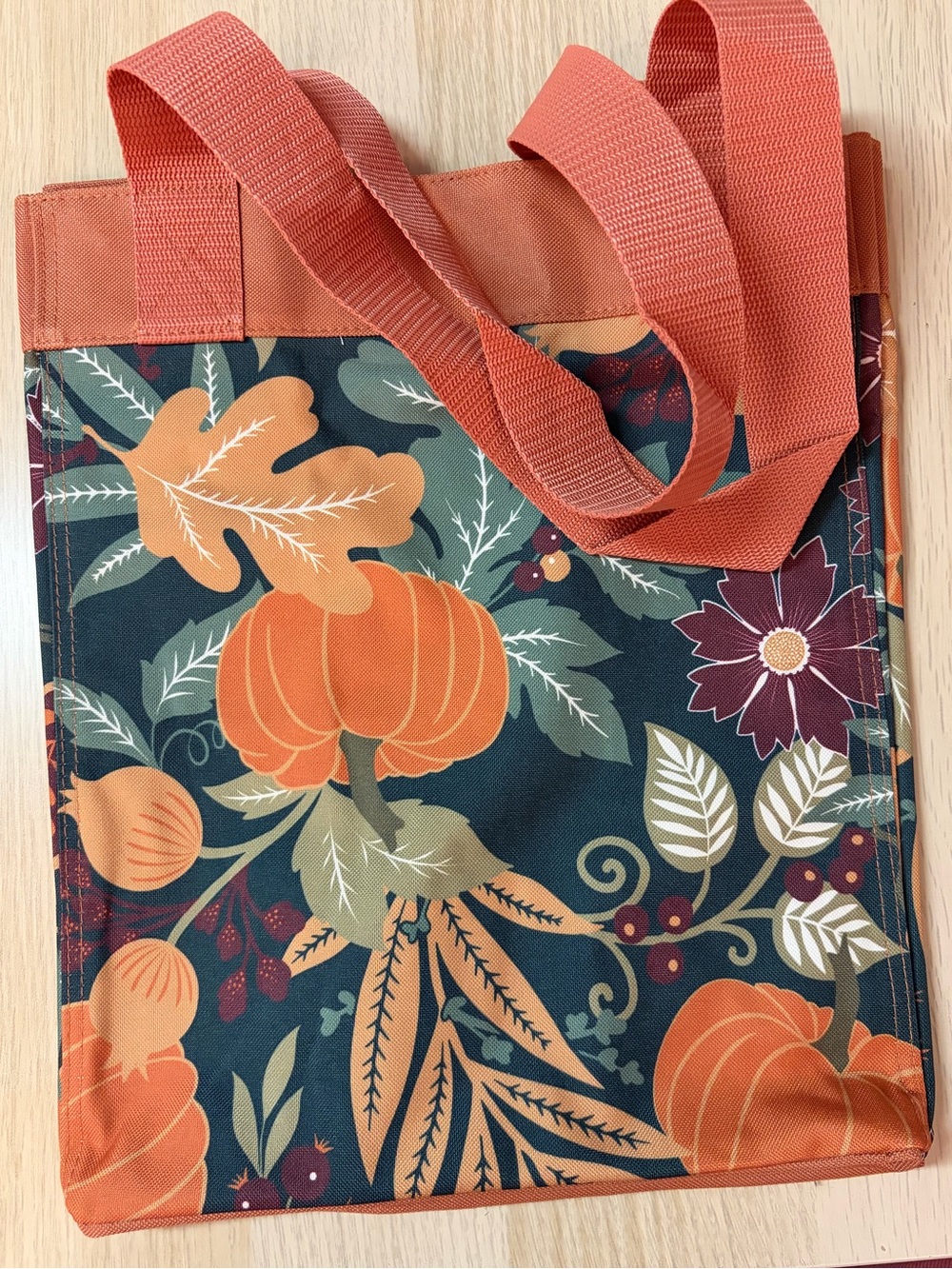 Thirty One Essential Storage Tote in Pumpkin Floral